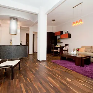  Apartment Downtown